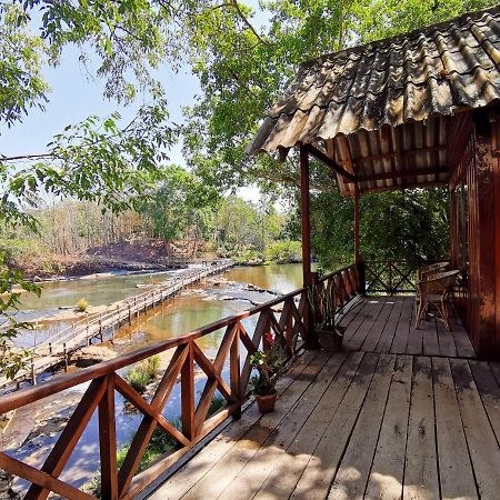 Tadlo Lodge Beng Extérieur photo